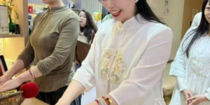 李智华荣获“李氏中医传统经络养生法非物质文化遗产传承人”称号