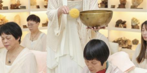 沅曼荣获拾遗传承“中医养生（二十四节气铜锣水晶颂钵声音疗法）非物质文化遗产传承人”称号